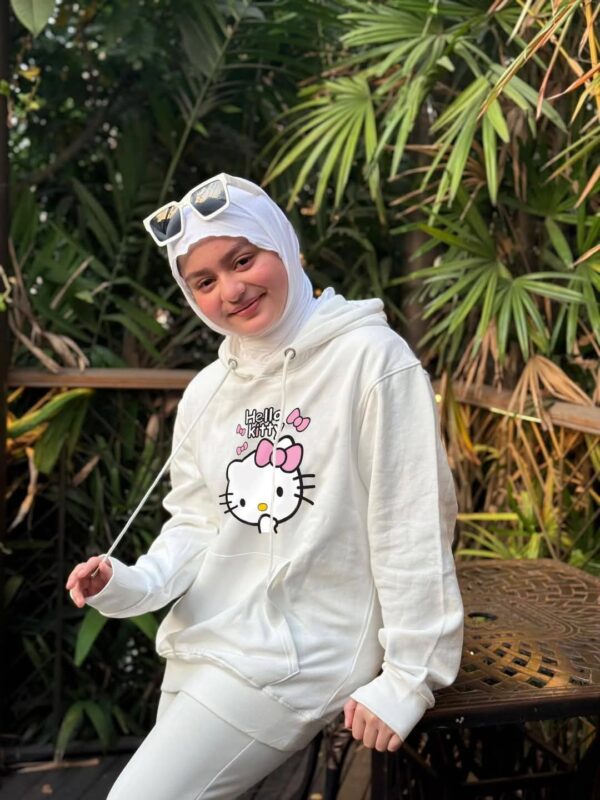 Primium Quality Stylish Hoodies For Ladies - Image 2